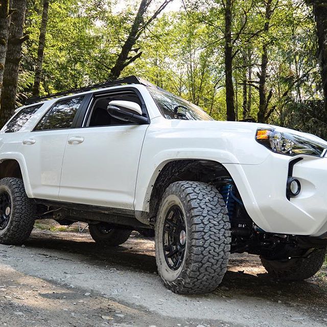 PrInsu 2010-2018 Toyota 4Runner Roof Rack - Vancouver, BC